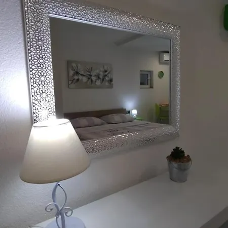 Studio Apartman & Rooms No1 Zadar Exterior photo