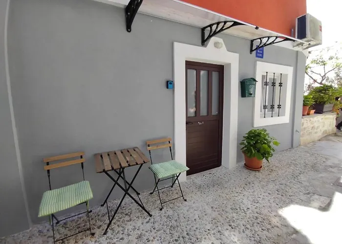 Studio Apartman & Rooms No1