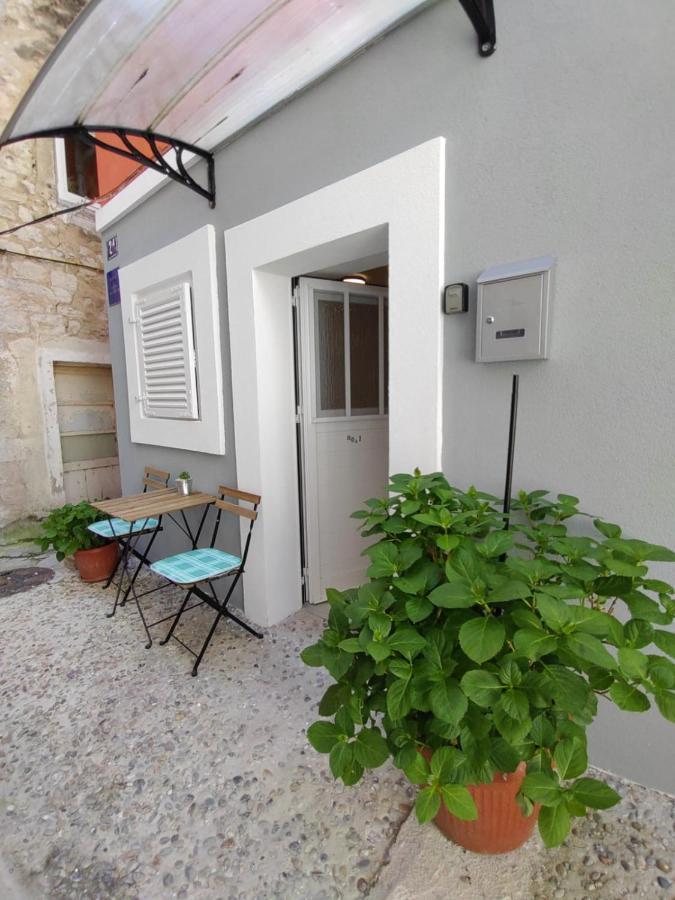 Studio Apartman & Rooms No1 Zadar