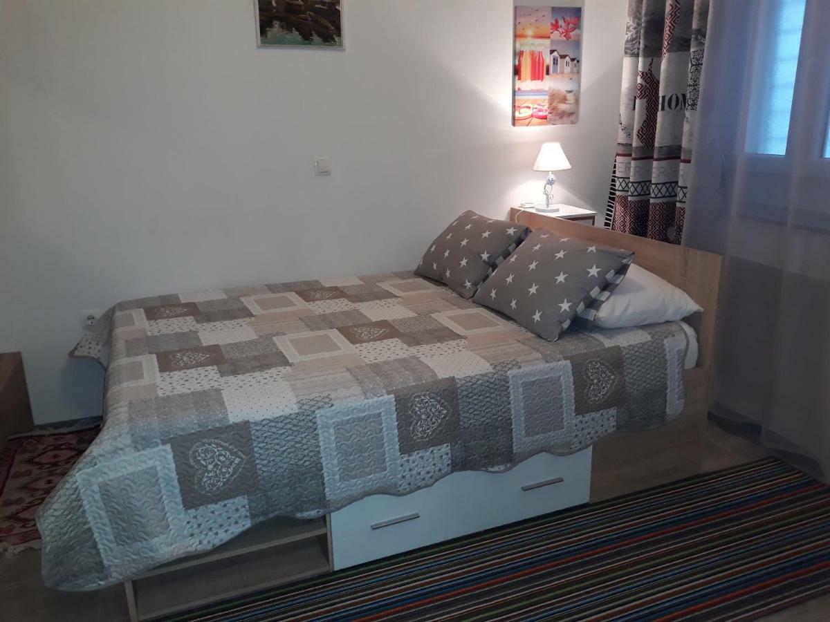 Apartment Studio Apartman & Rooms No1 *